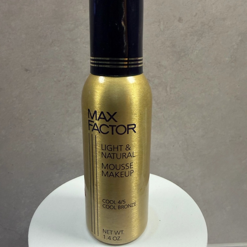 🩷5/$10 Max Factor cool bronze Mousse Makeup